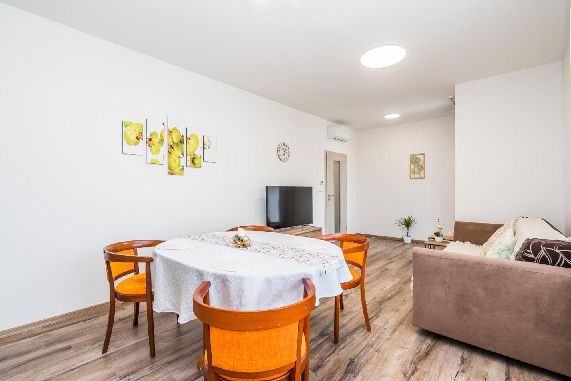 Apartament Perla Hradce 103 Hradec Králové Zewnętrze zdjęcie